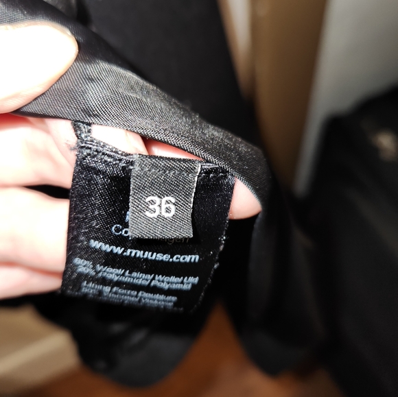 RARE FIND Yvonne Laufer men's wool updated Pea Coat, sleek buttonless exterior - Picture 4 of 4